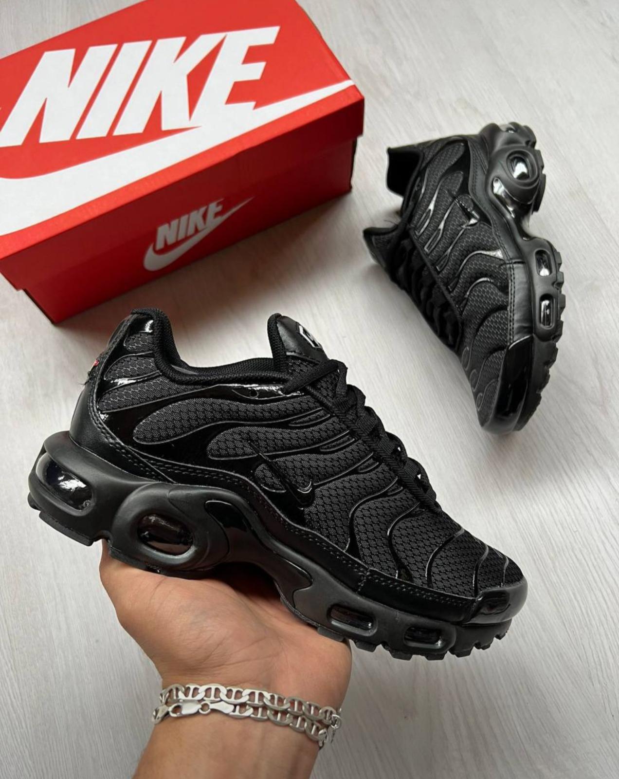 Nike Air Max Tn Black
