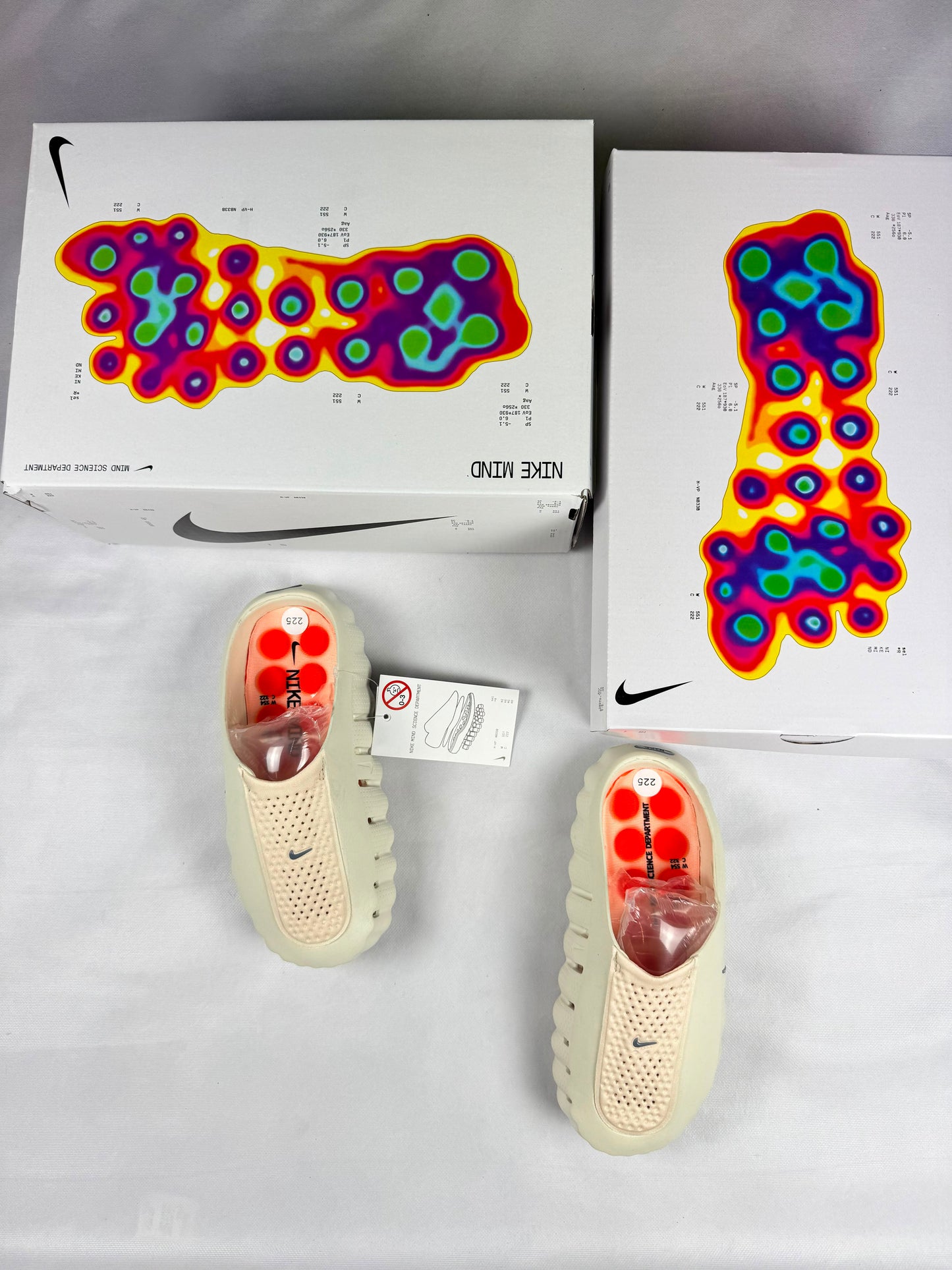 Nike Mind -001 Beige