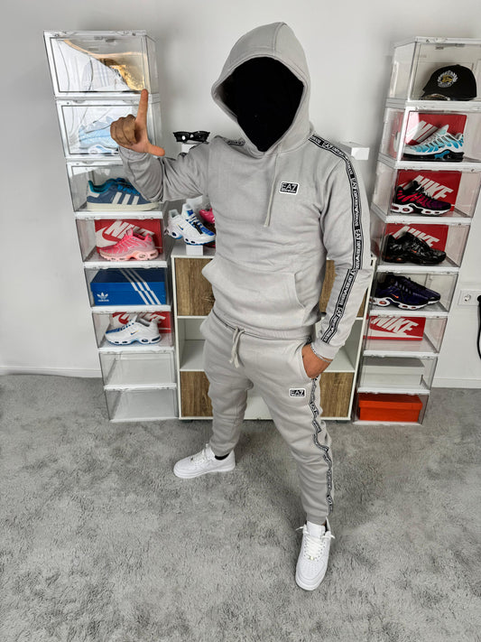 Chandal Armani EA7 Grey