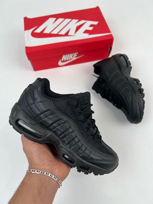 Nike Air Max 95 All Black