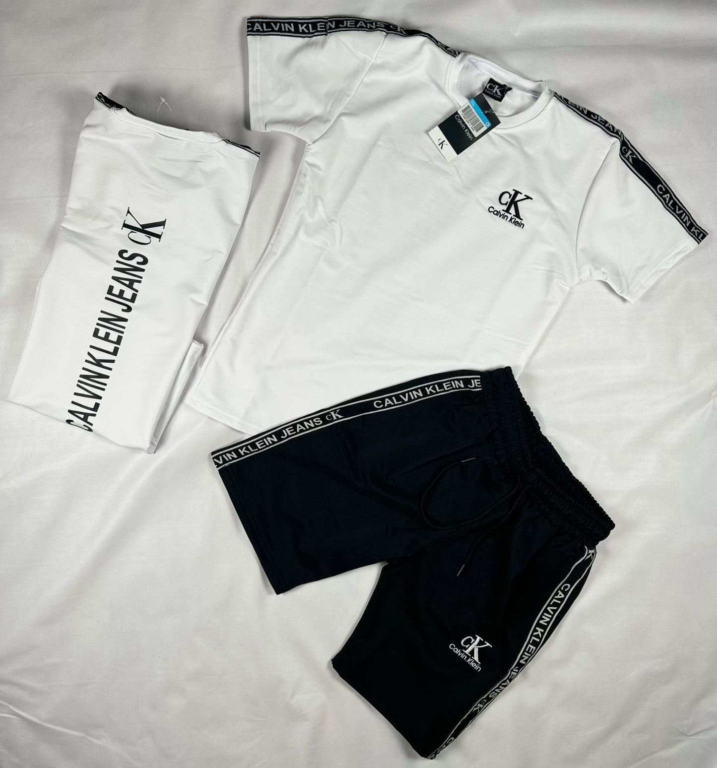 Conjunto Calvin Klein Blanco Negro