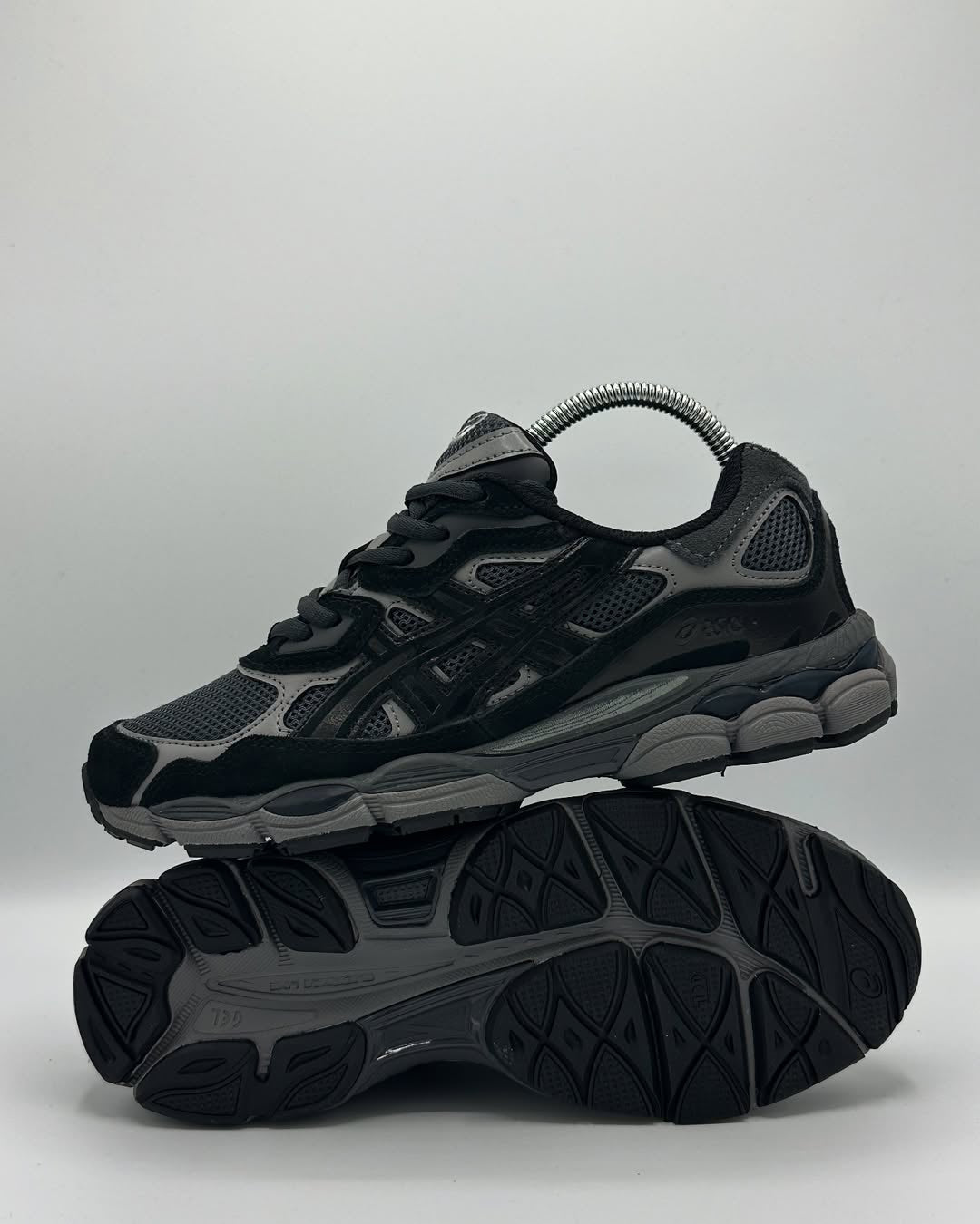 Asics Gel NyC Black