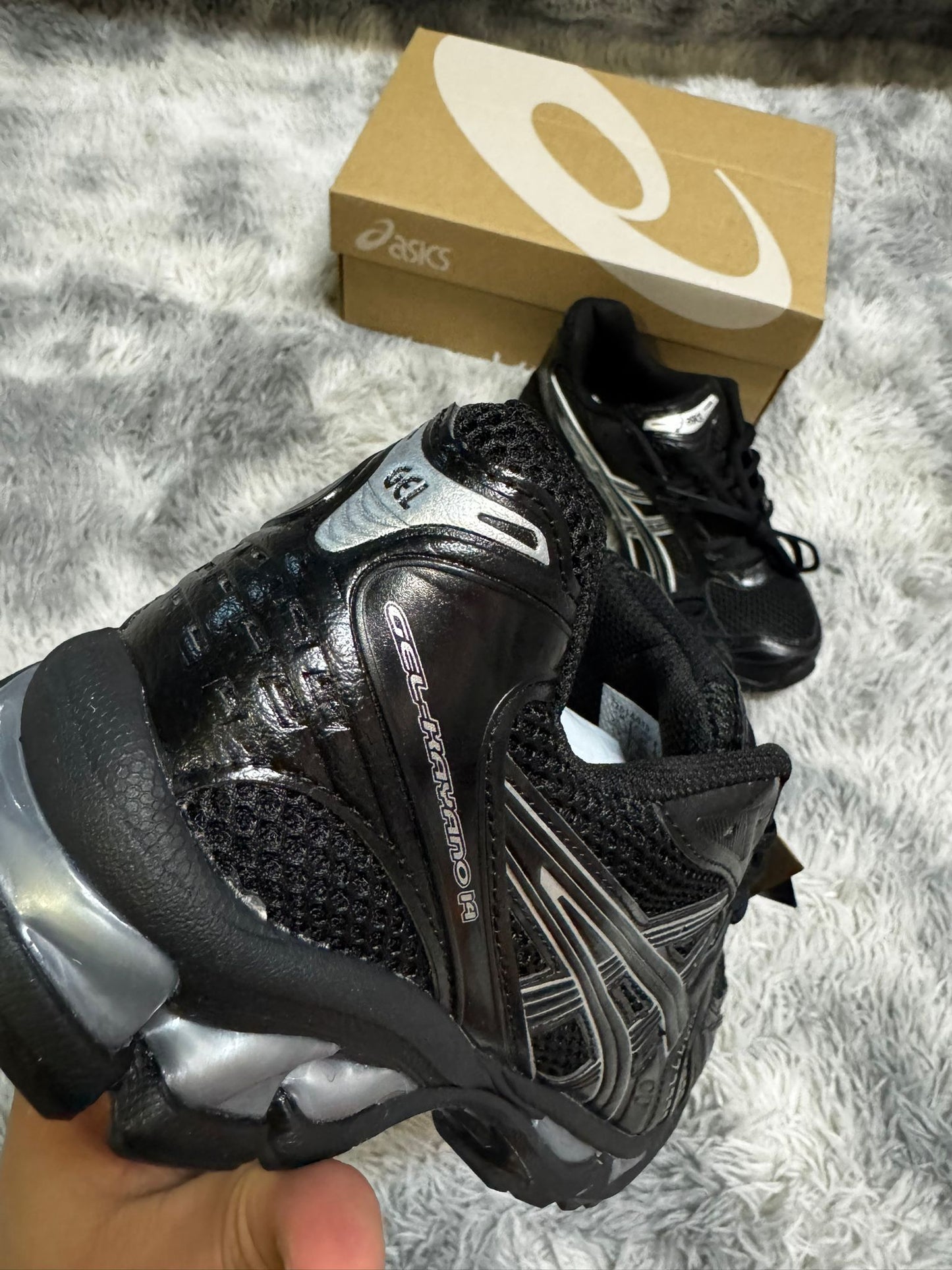 Asics Gel Kayano-14 Black