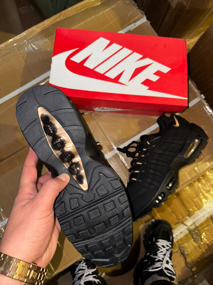 Nike Air Max 95 x Syna World