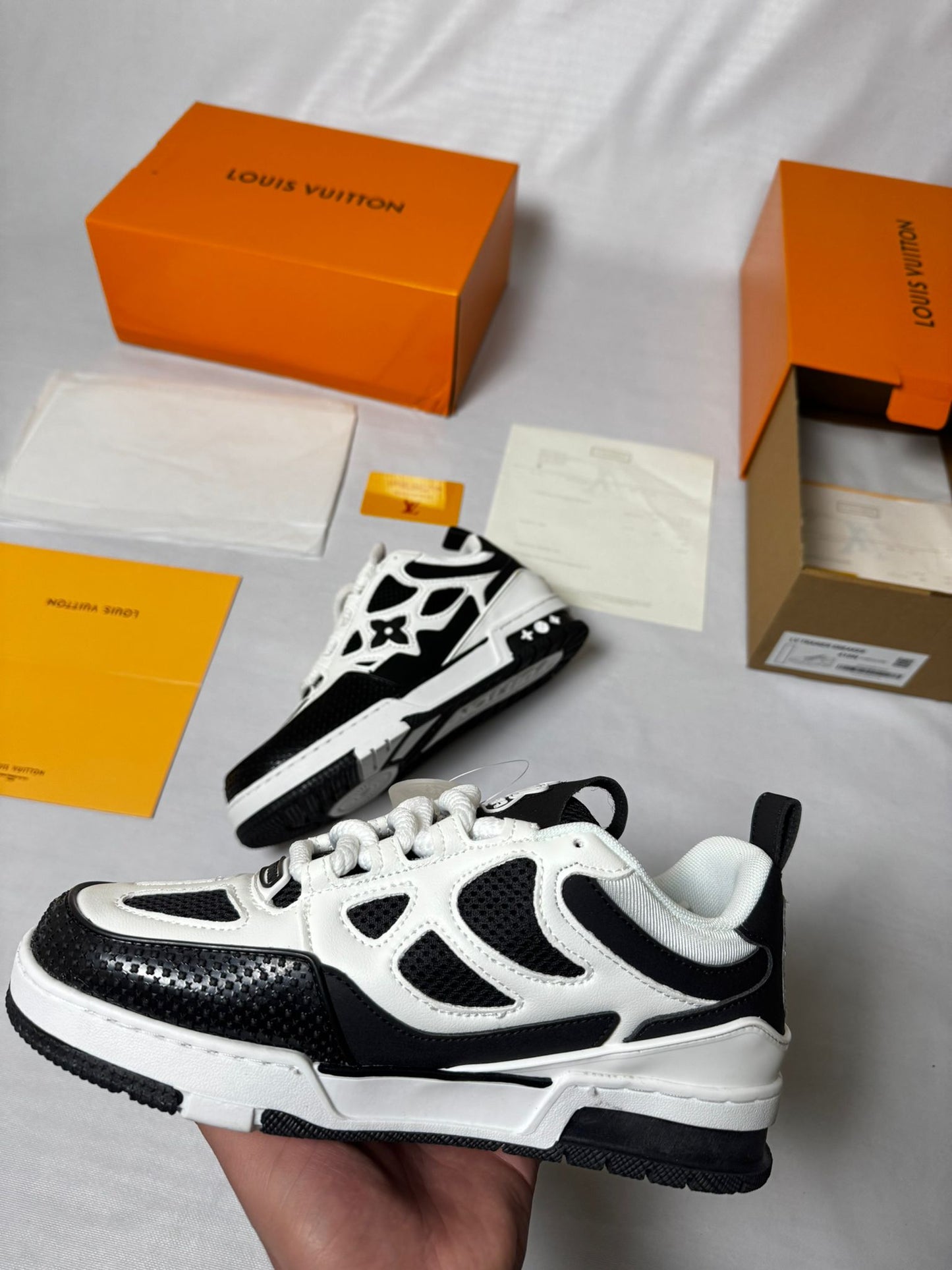 Louis Vuitton Skate White And Black