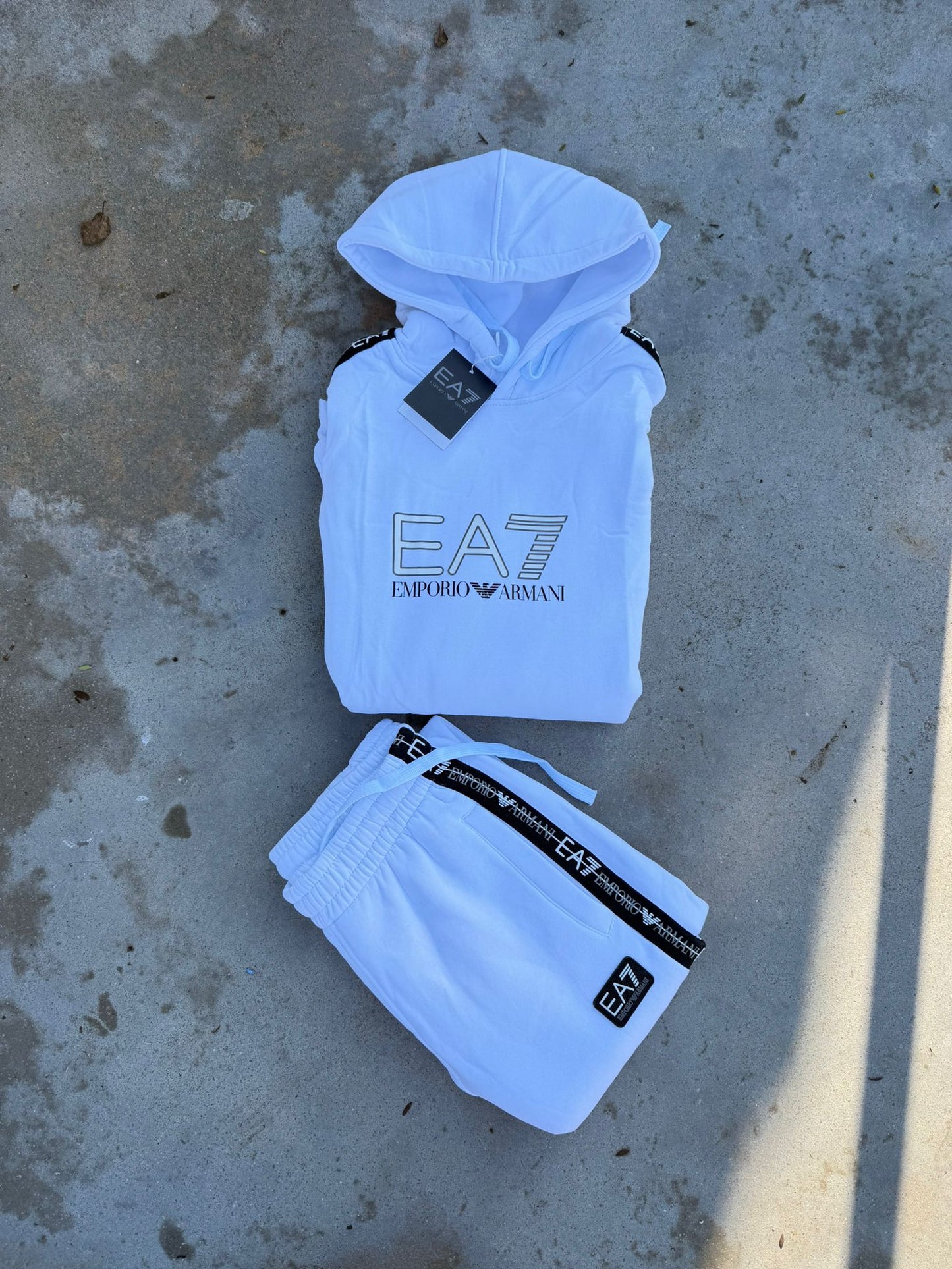 Chandal Armani EA7 White Black