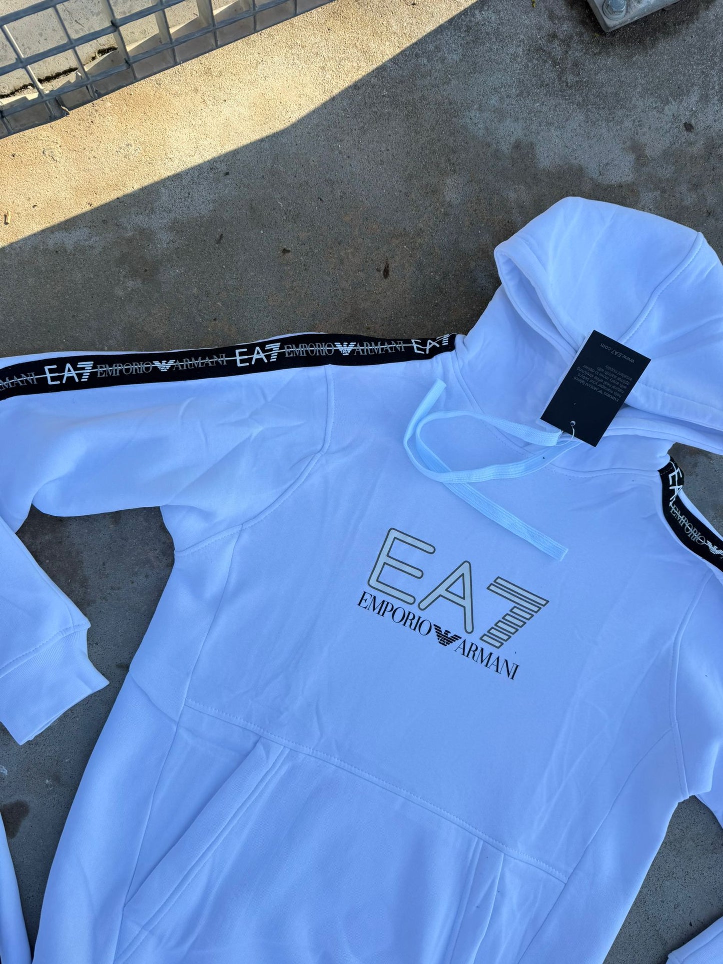 Chandal Armani EA7 White Black