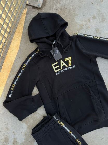 Chandal Armani EA7 Black Gold