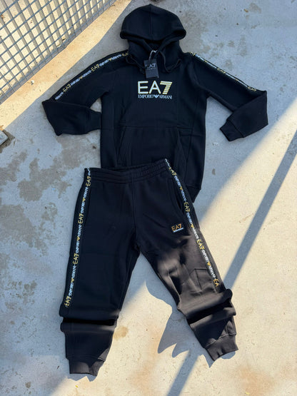 Chandal Armani EA7 Black Gold