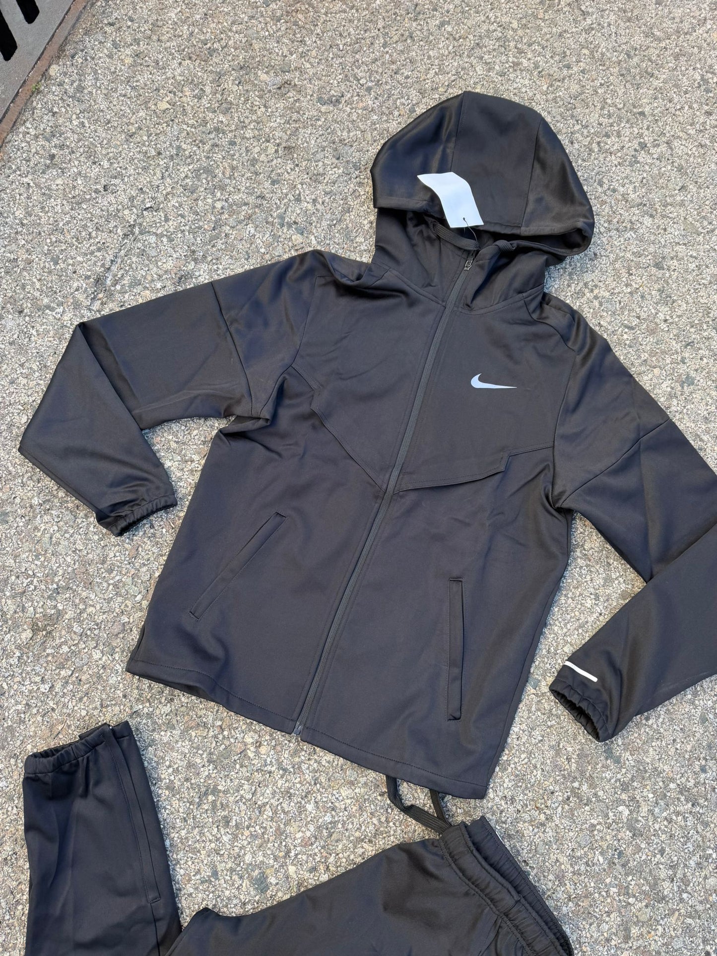 Conjunto Nike Miller Black