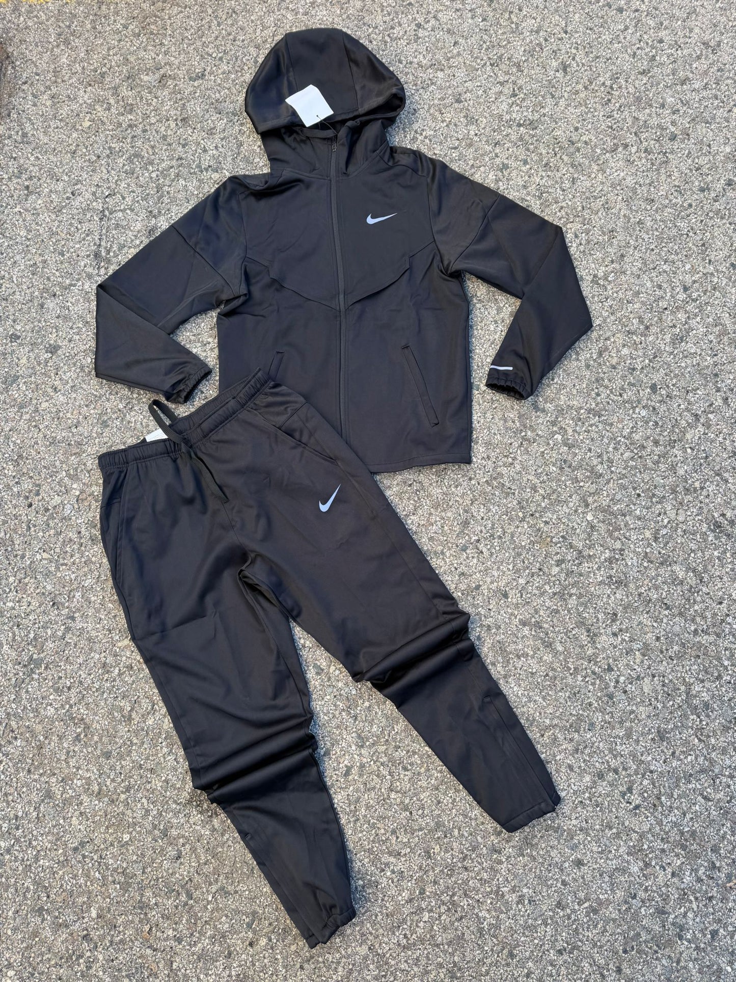 Conjunto Nike Miller Black