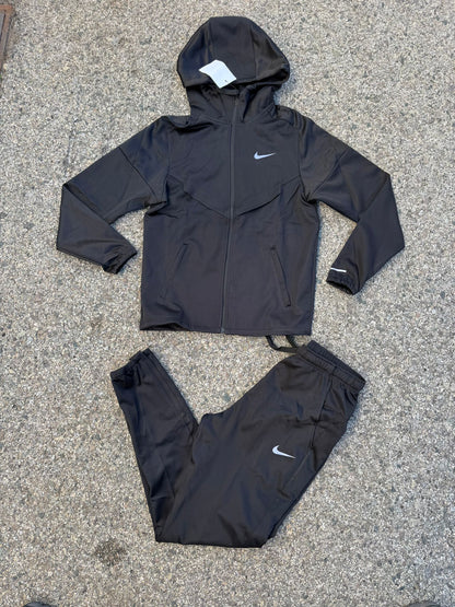 Conjunto Nike Miller Black