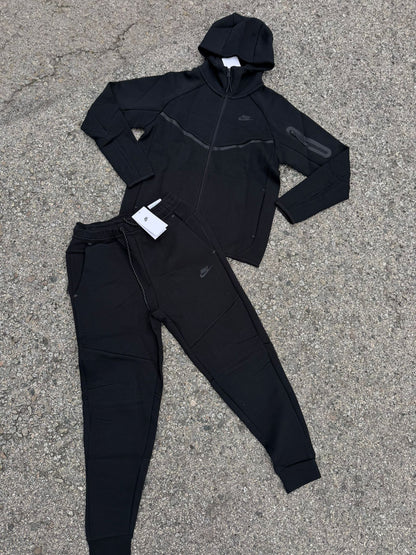 Nike Tech Fleece Negro