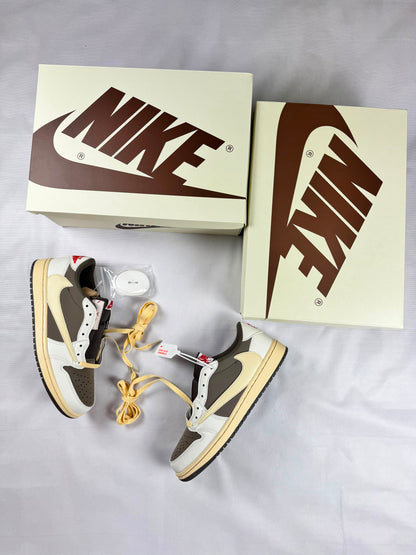 Nike Air Jordan 1 Low x Travis