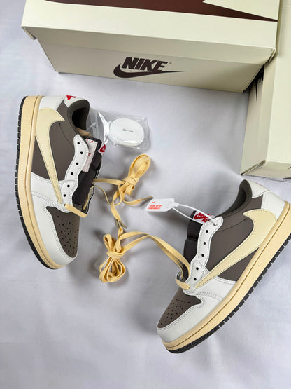 Nike Air Jordan 1 Low x Travis