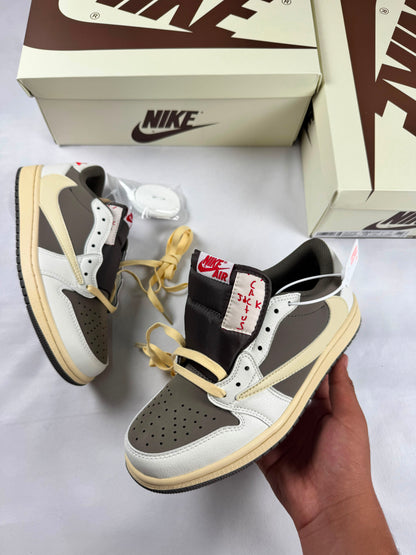 Nike Air Jordan 1 Low x Travis