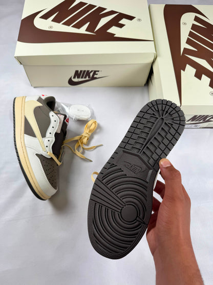 Nike Air Jordan 1 Low x Travis