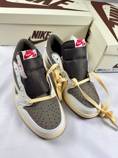 Nike Air Jordan 1 Low x Travis
