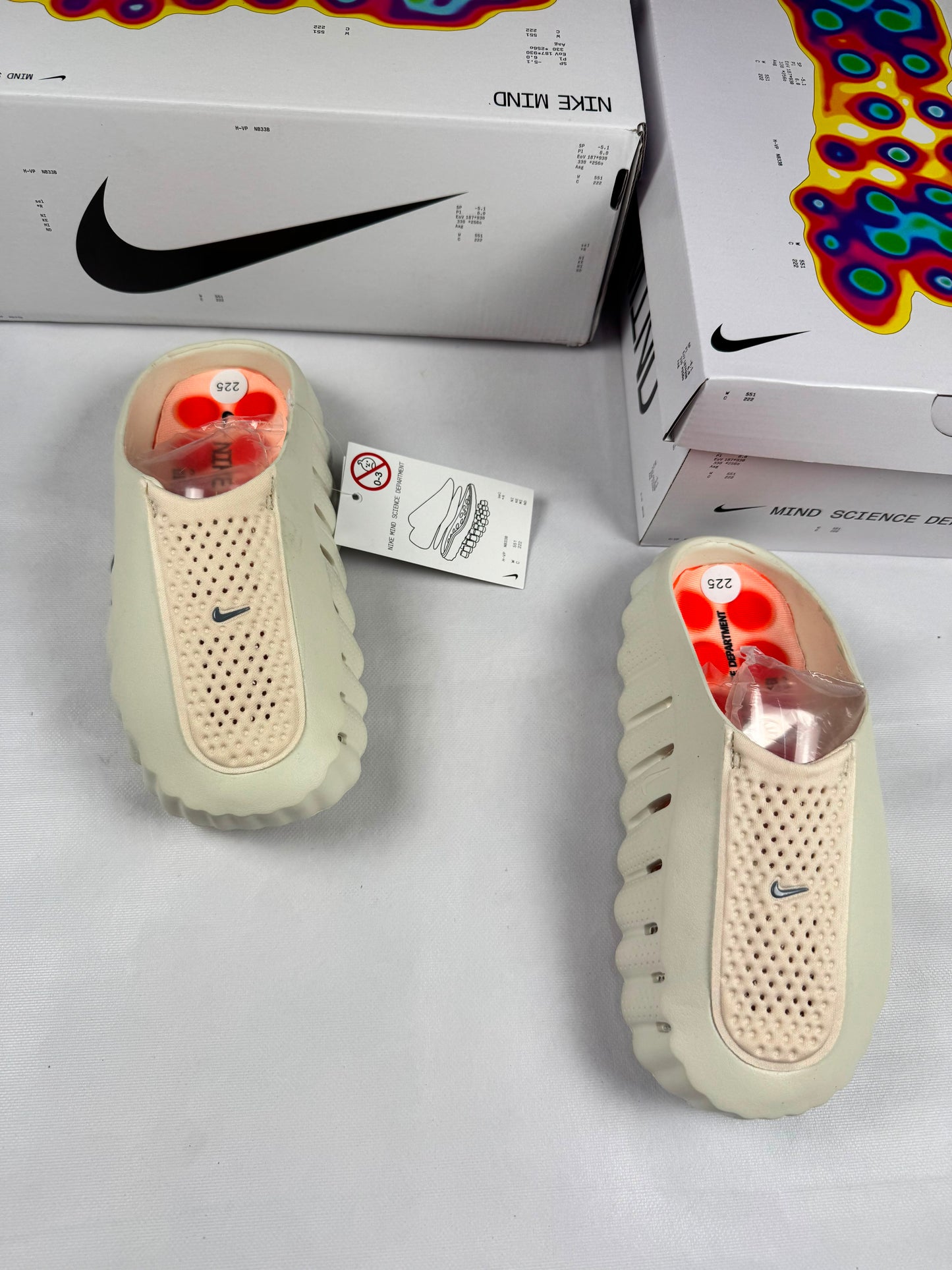 Nike Mind -001 Beige