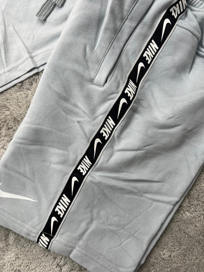 Conjunto Nike Grey
