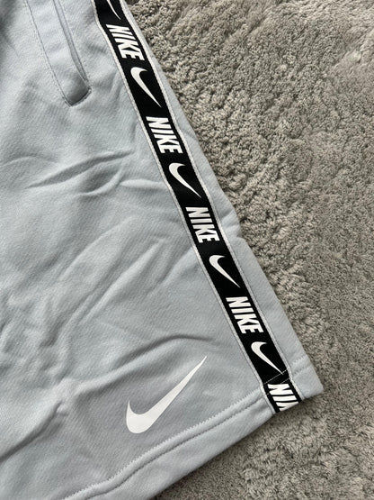 Conjunto Nike Grey