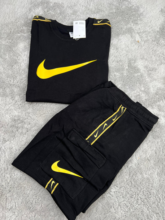 Conjunto Nike Black and Gold