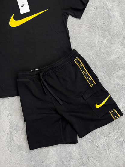 Conjunto Nike Black and Gold