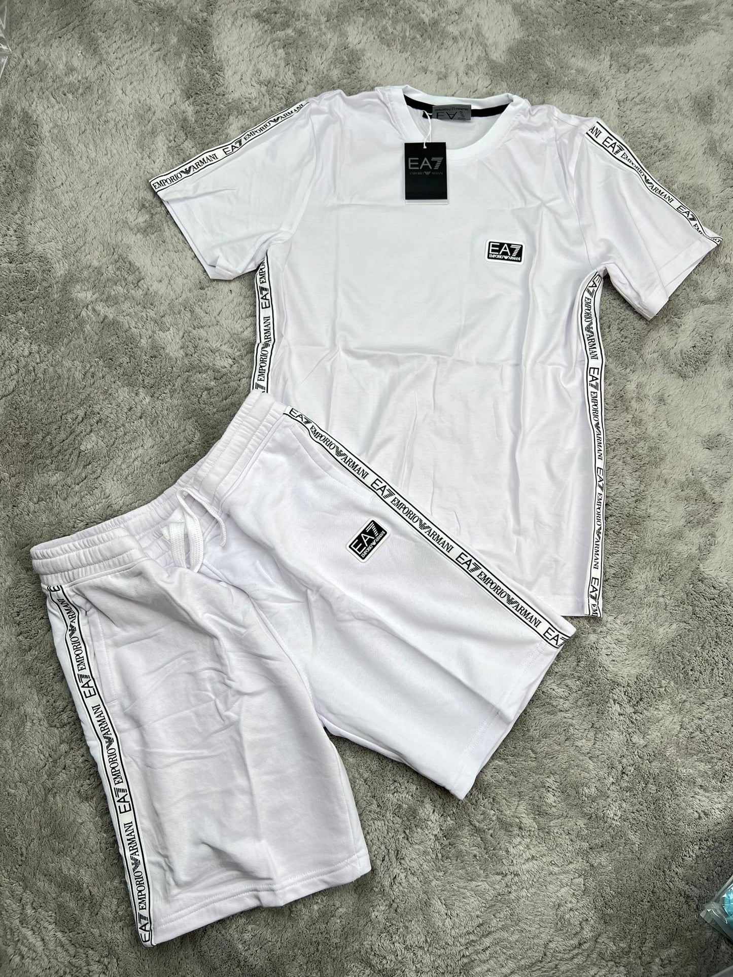 Conjunto Emporio Armani EA7 White
