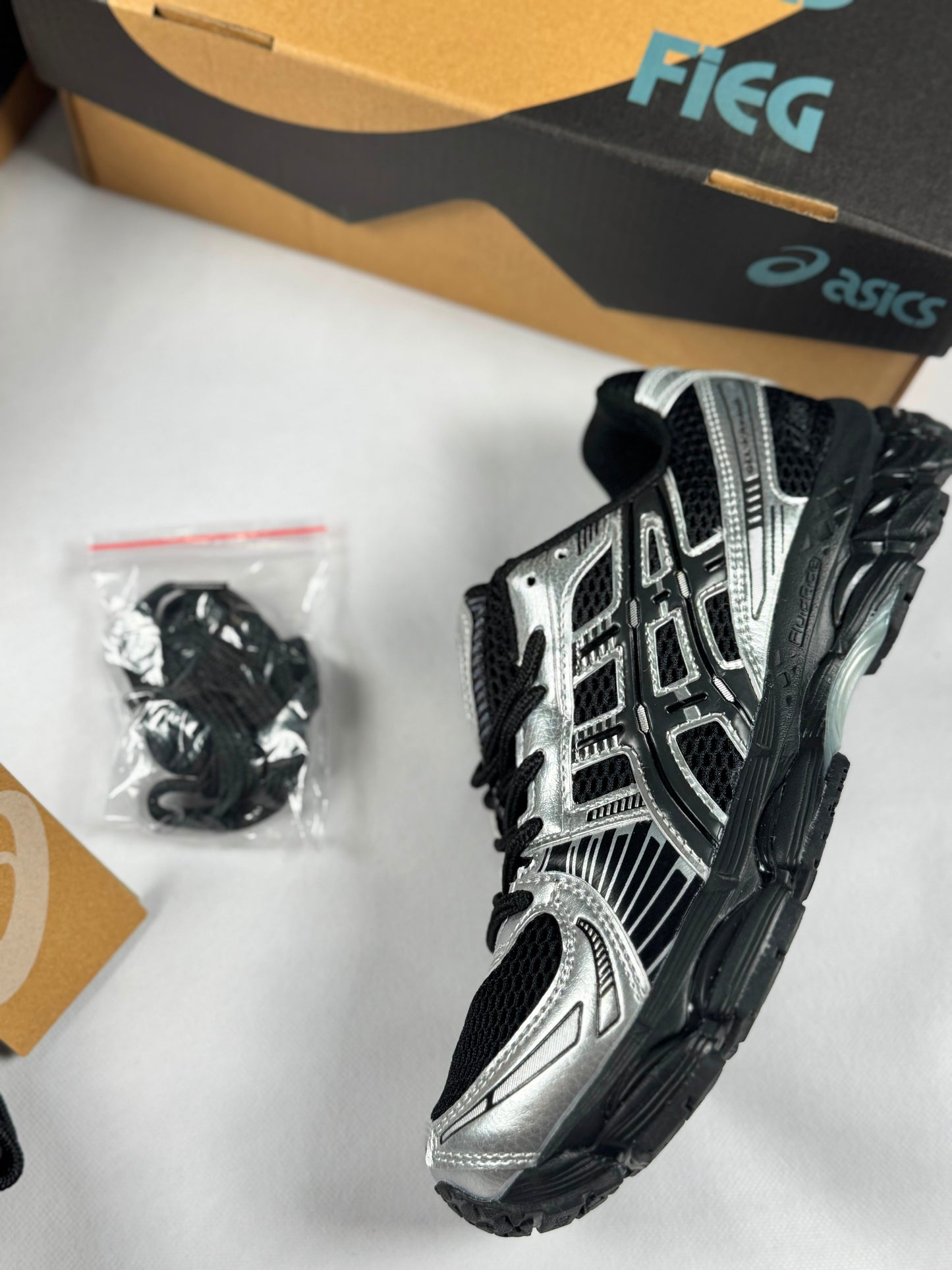 Asics Gel Kayano-14