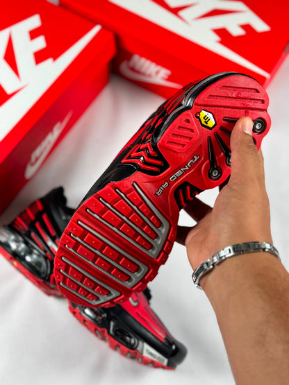 Nike Tn Tunned Black And Red