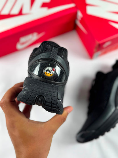 Nike Air Max Dn Black