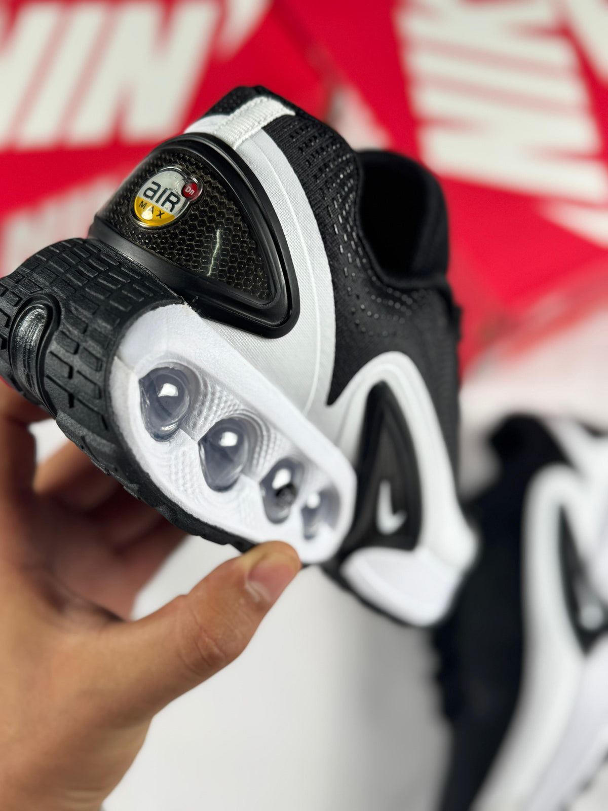Nike Air Max Dn White And Black