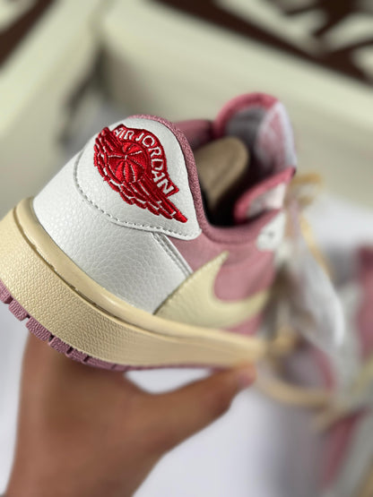 Nike Air Jordan 1 Low x Travis