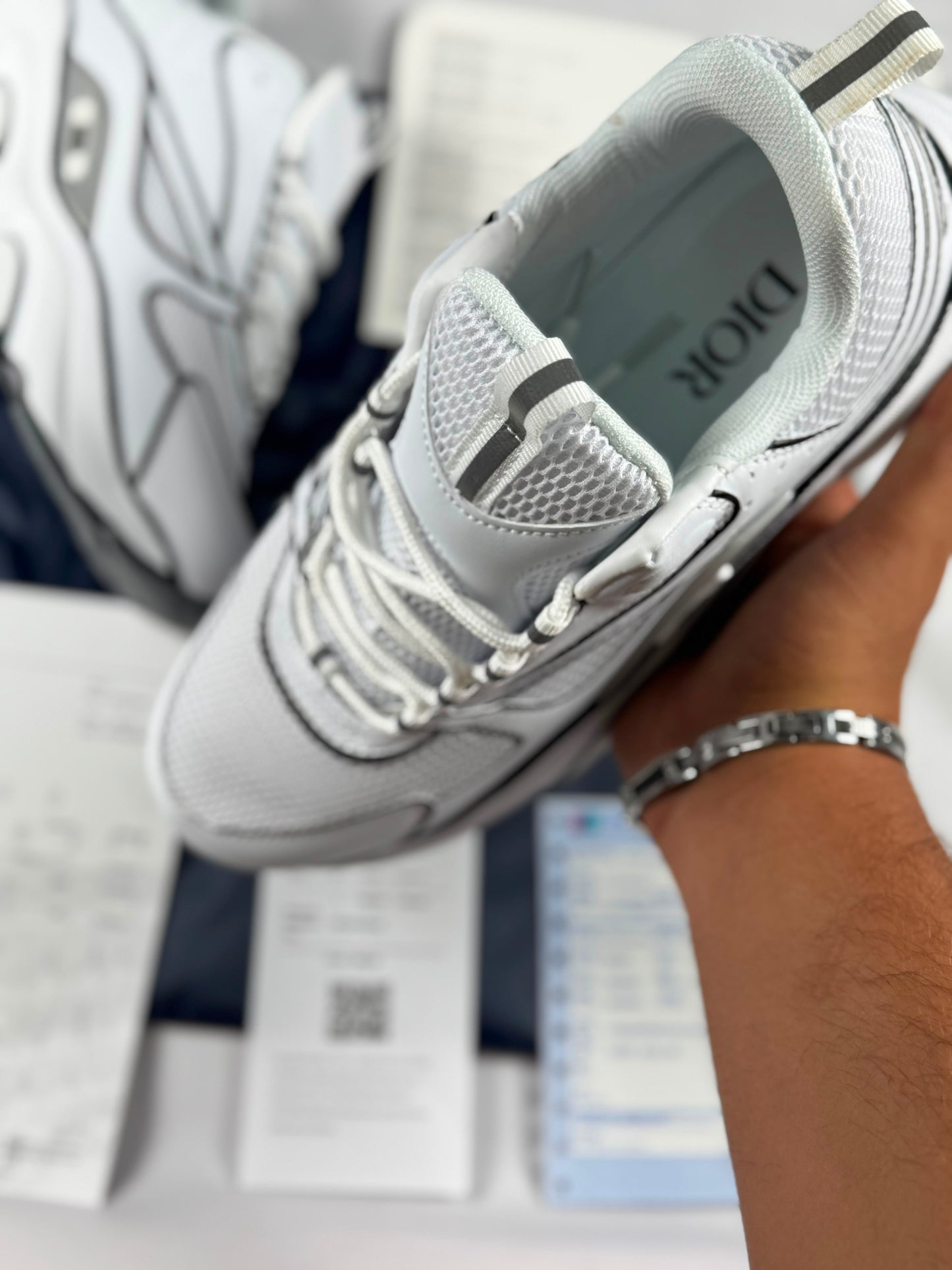 Dior B22 White Draw